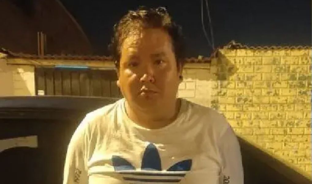 Image default