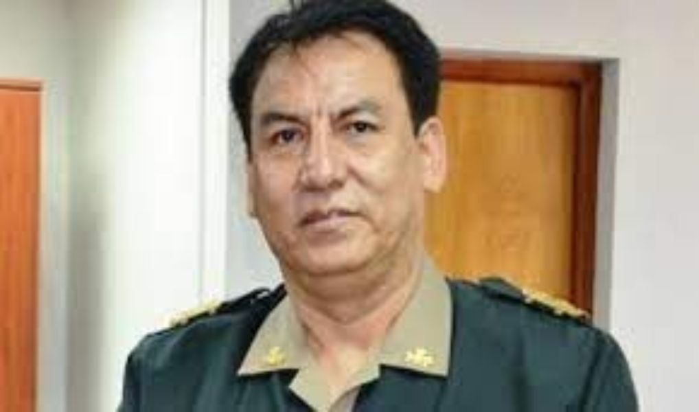 Image default