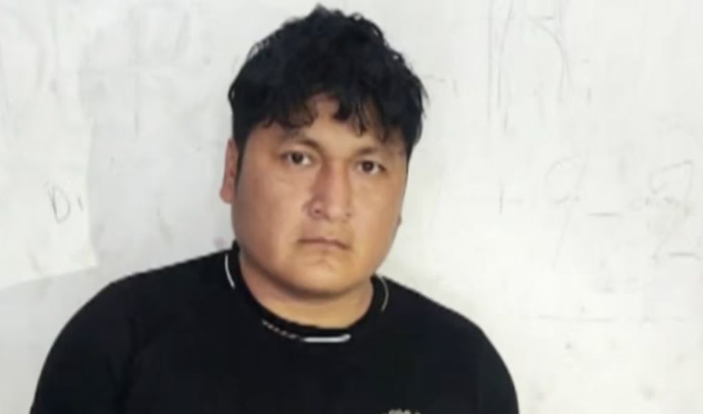 Image default