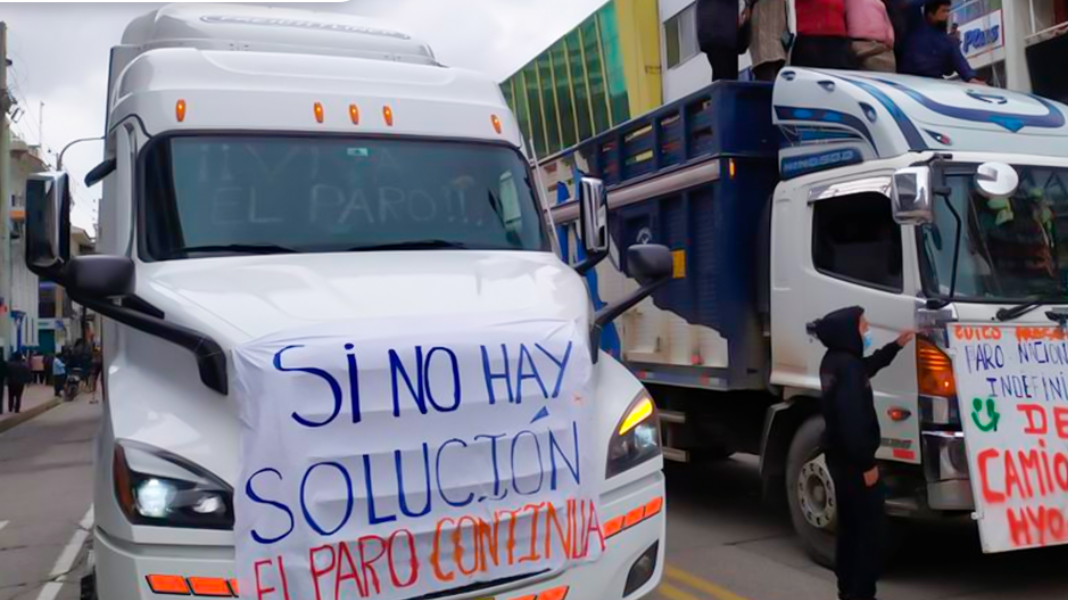 “Carretera de la muerte”: transportistas inician paro indefinido por ...